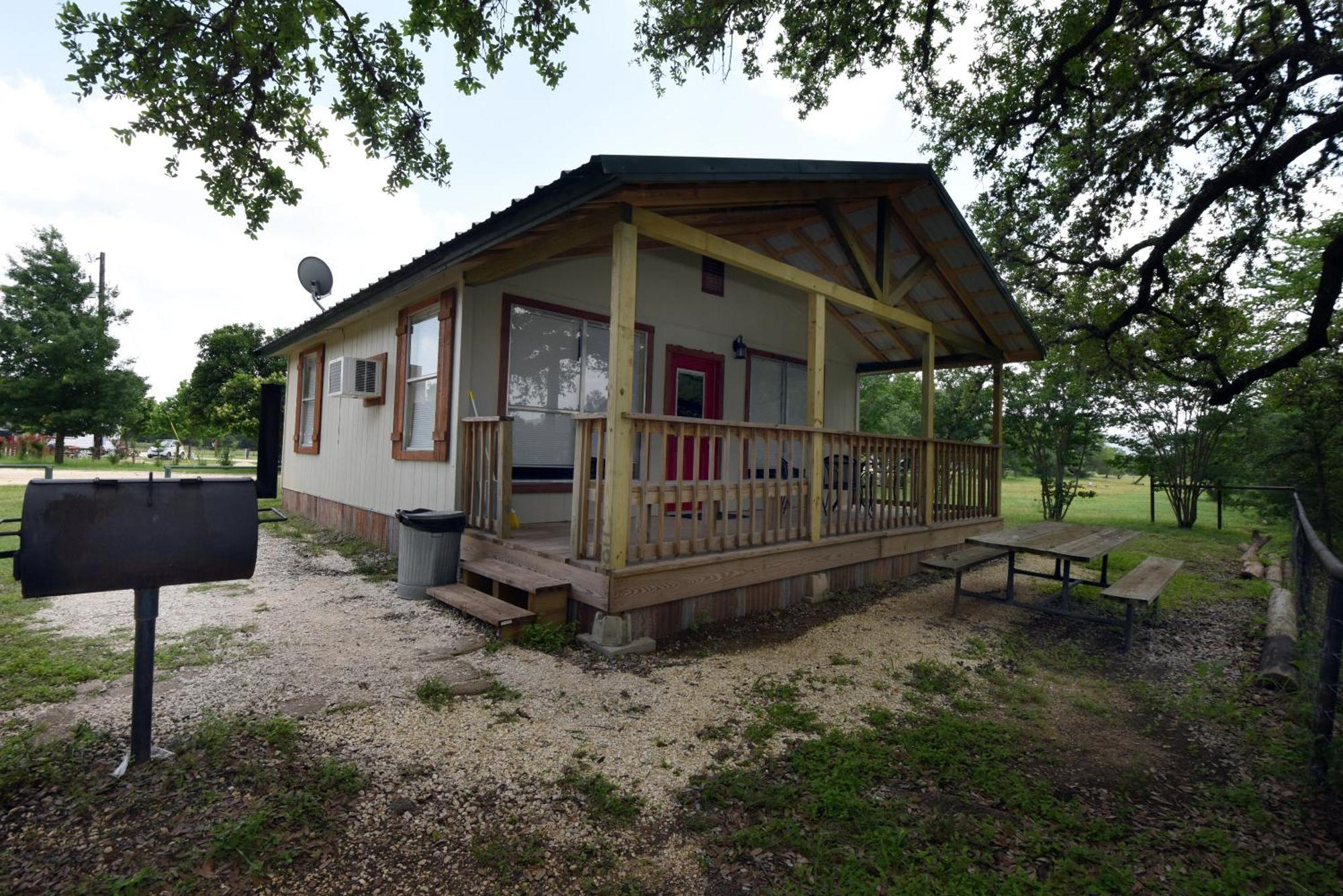 River Bluff Cabins Rio Frio 외부 사진