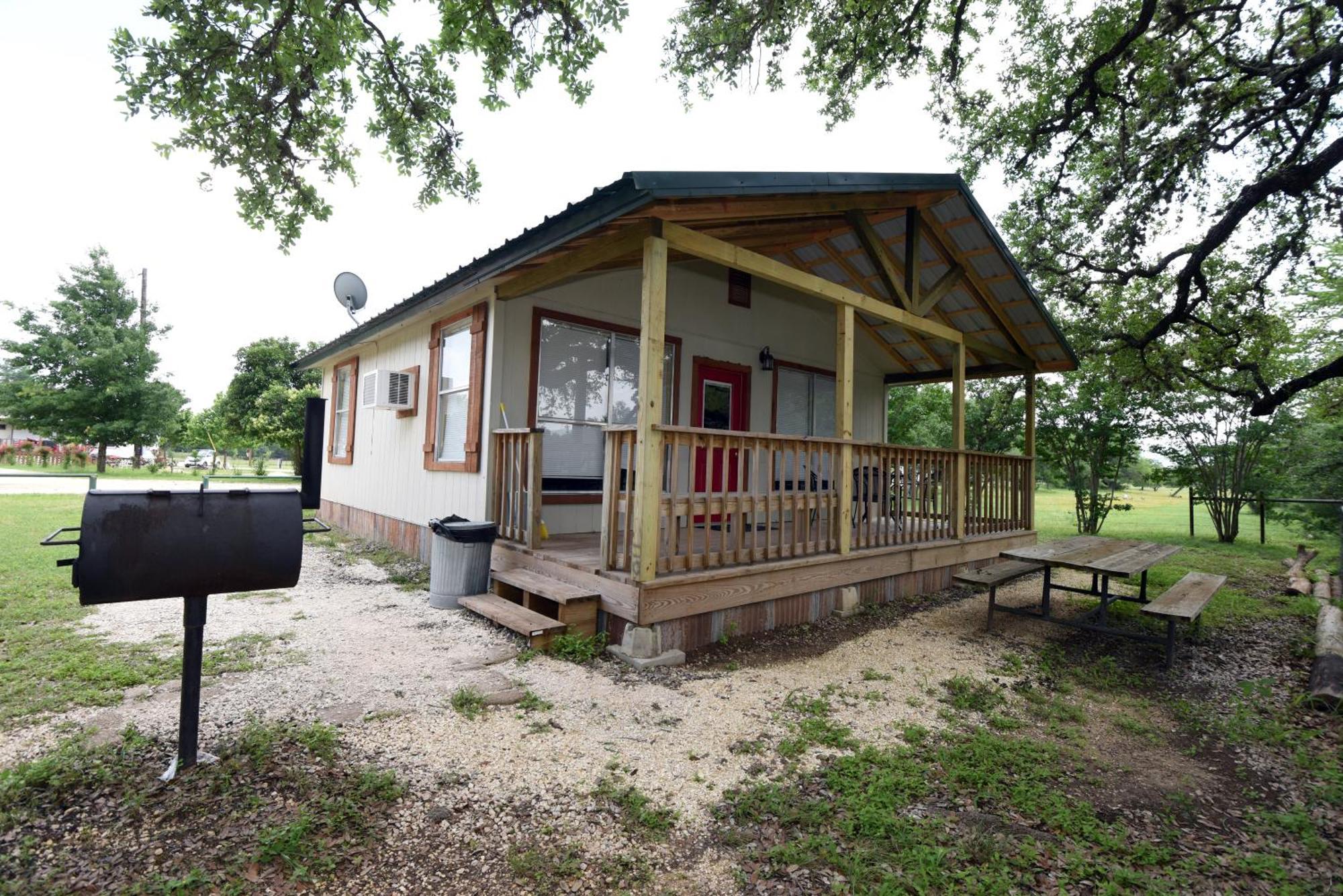 River Bluff Cabins Rio Frio 외부 사진